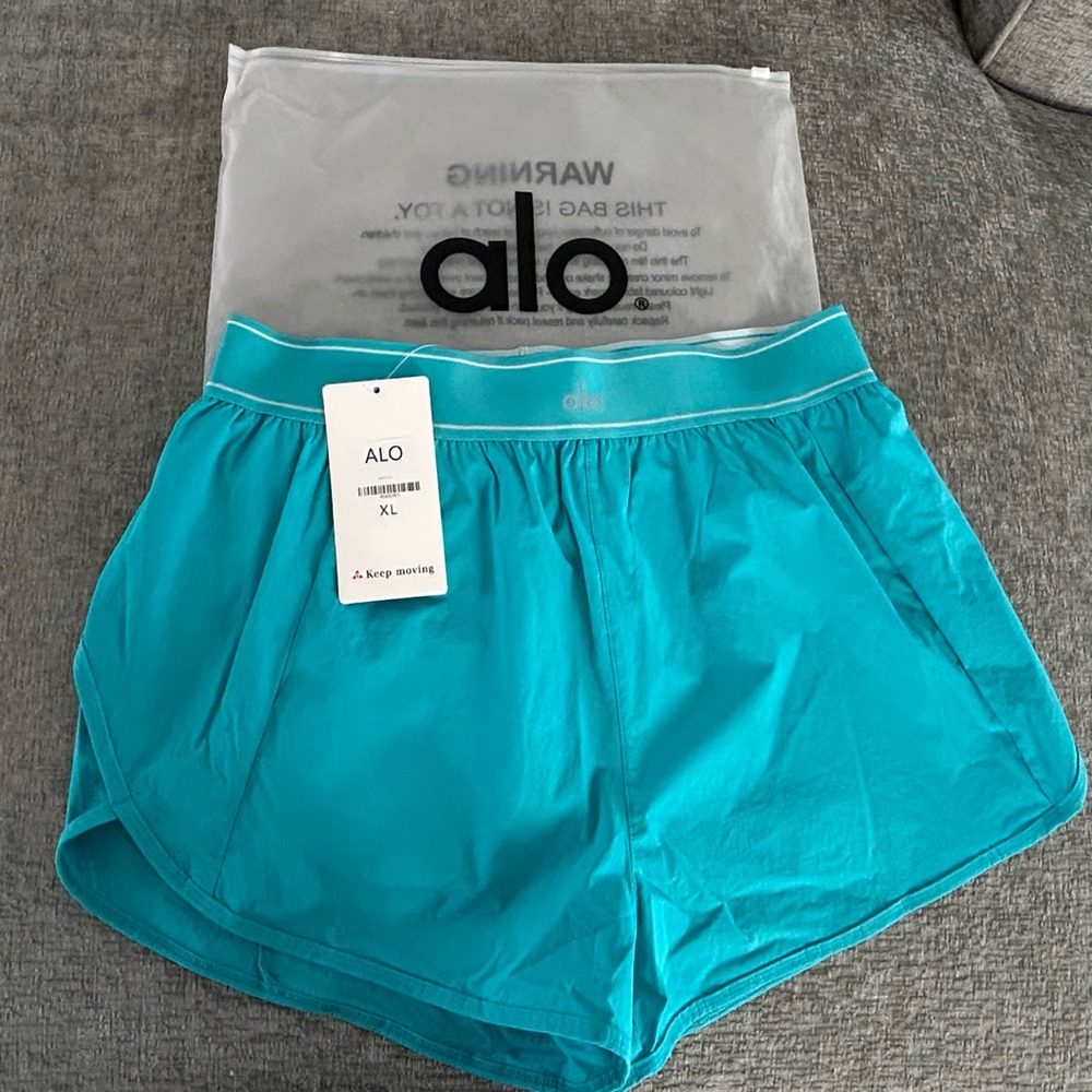 ALO Yoga Women's Vibrant Blue Athletic Shorts